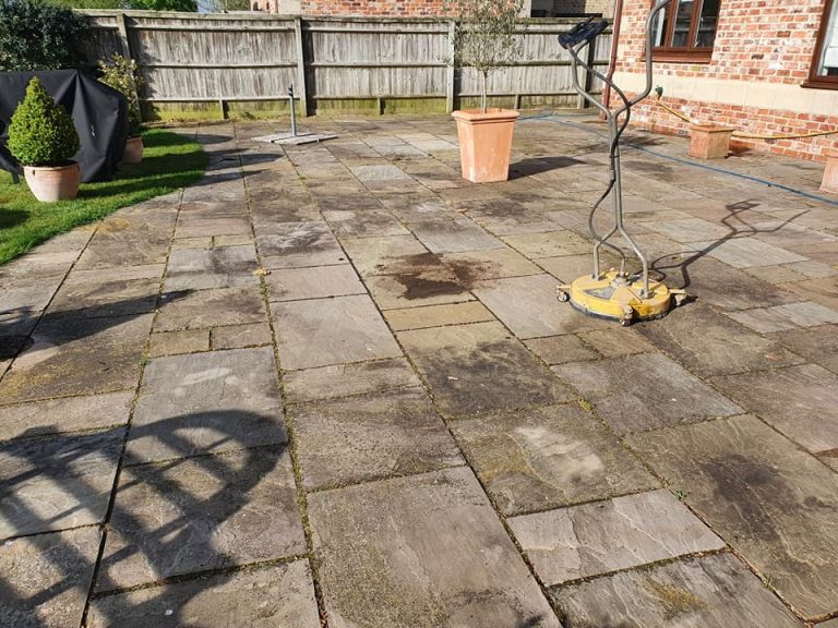 Home 8 driveway f1 768x576 2